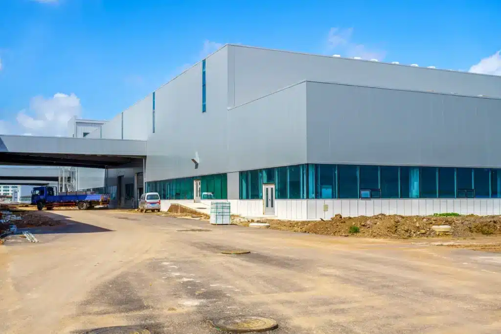 Comparativa entre alquilar o comprar una bodega en Guatemala